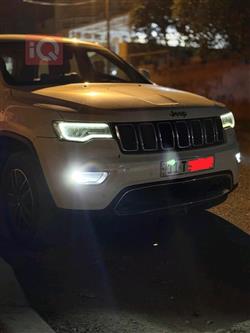 جیپ گراند شیرۆکی